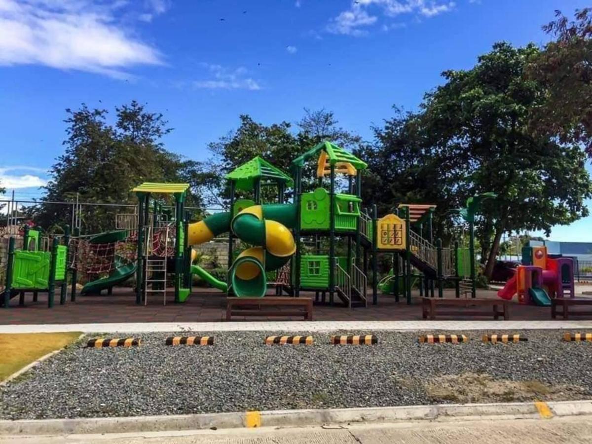 Dracarys Place 2 Condo With Balcony Unlimited Wifi Lapulapu City View المظهر الخارجي الصورة